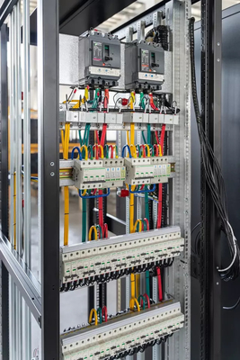 Bộ phân phối nguồn OEM PDU Tủ đựng dữ liệu điện áp thấp bằng sợi quang