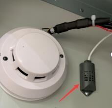 Thép mạ kẽm tùy chỉnh dày 1,5mm Vỏ tủ ngoài trời 14U với điều hòa không khí 1500W để lưu trữ pin trạm viễn thông