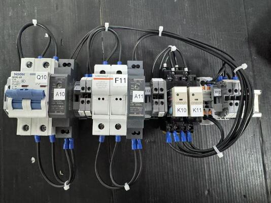 Hệ thống biến tần DC sang AC CE+T Bravo 25 1 pha 110Vdc sang 230Vac 6KVA P/N S62AD5E0204SN000K001